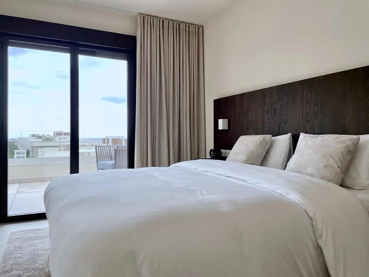 Vida Feliz: Beachside Luxury Apartment with Sea Views La Cala De Mijas
